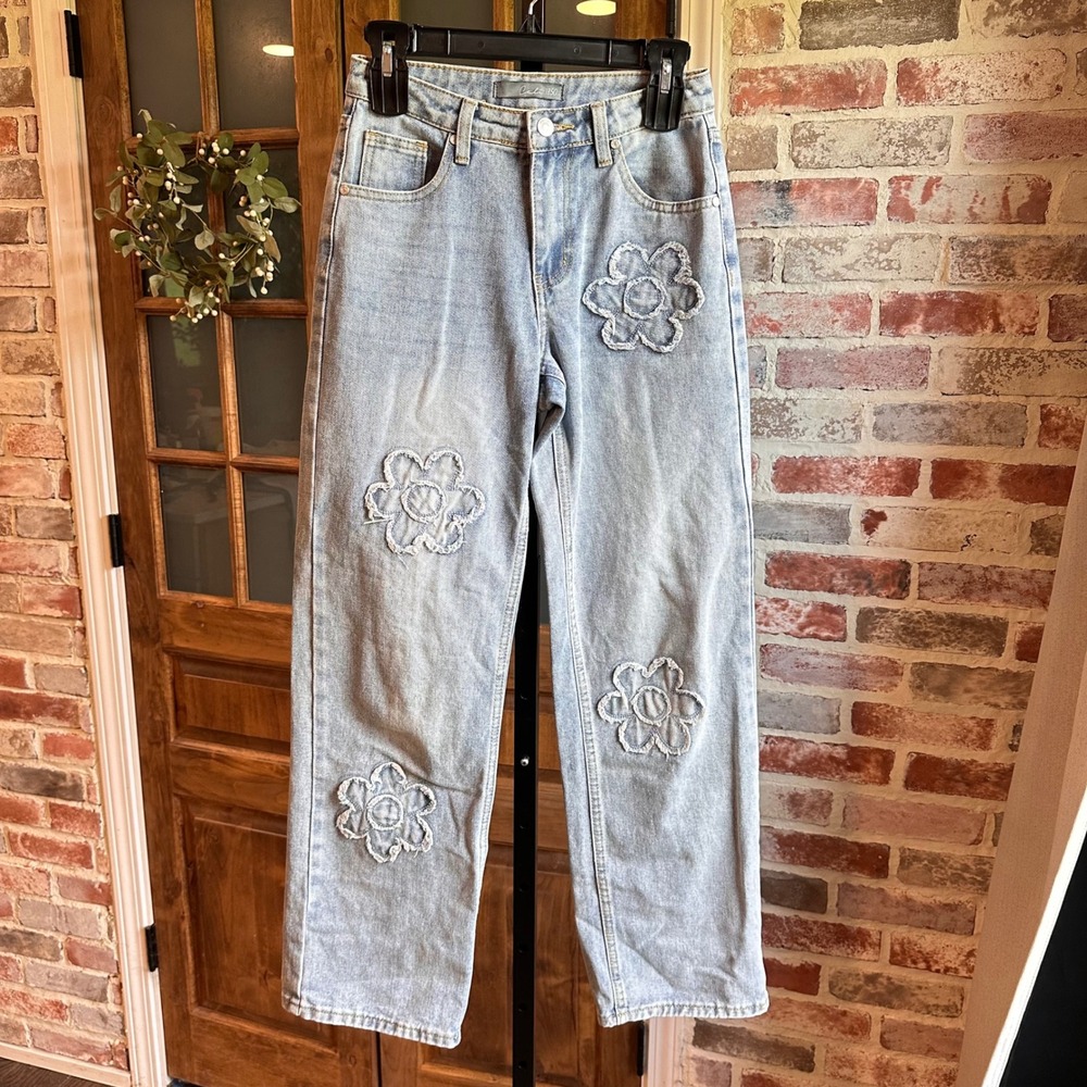 Cali 1850 Jeans Women Light Wash Blue Floral Applique Straight Leg Size 25/1